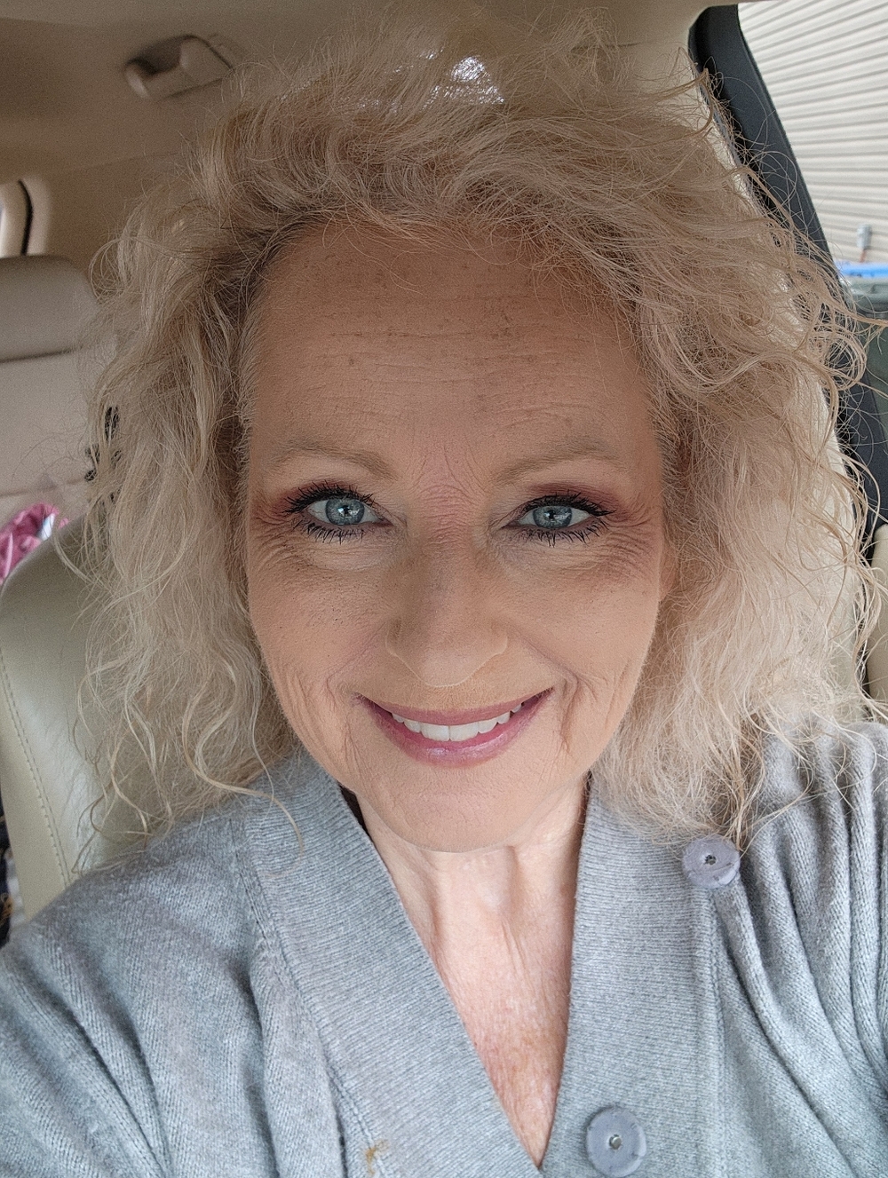 Meet your Posher, Lynnia